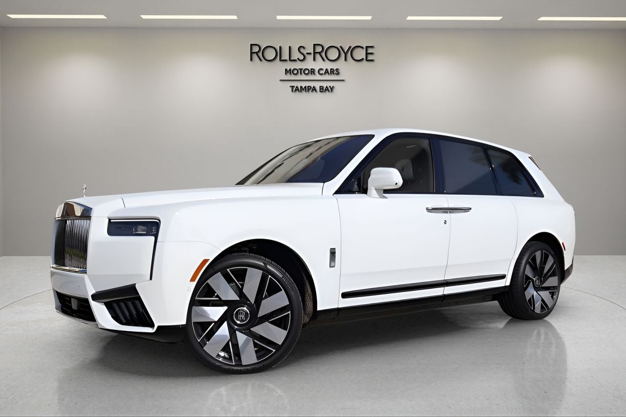 2026 Rolls-Royce Cullinan in English White — front three-quarter view